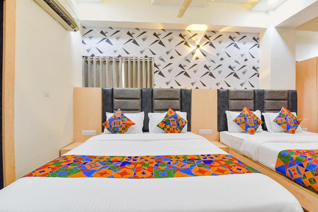 Fabhotel Symphony Grand Ahmedabad Exteriör bild