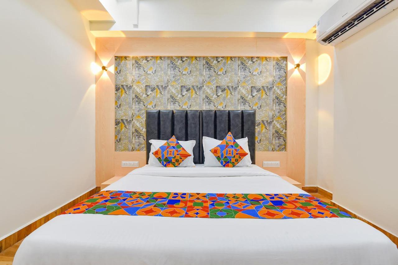 Fabhotel Symphony Grand Ahmedabad Exteriör bild