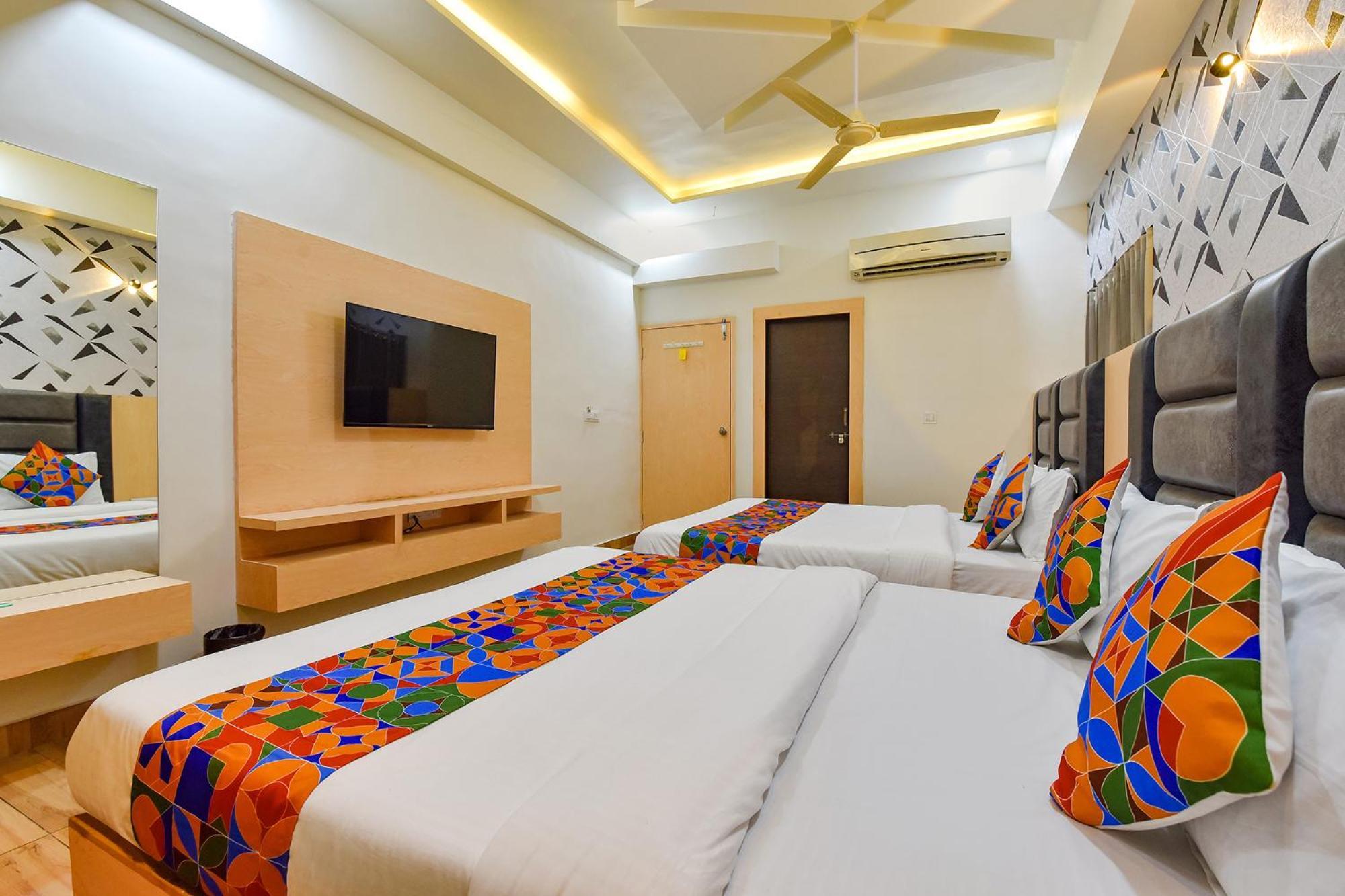 Fabhotel Symphony Grand Ahmedabad Exteriör bild