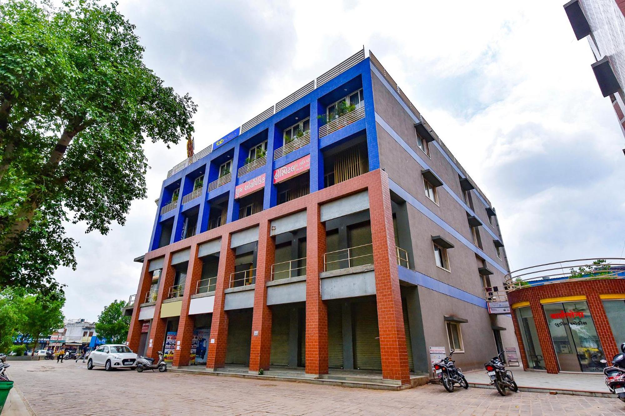 Fabhotel Symphony Grand Ahmedabad Exteriör bild